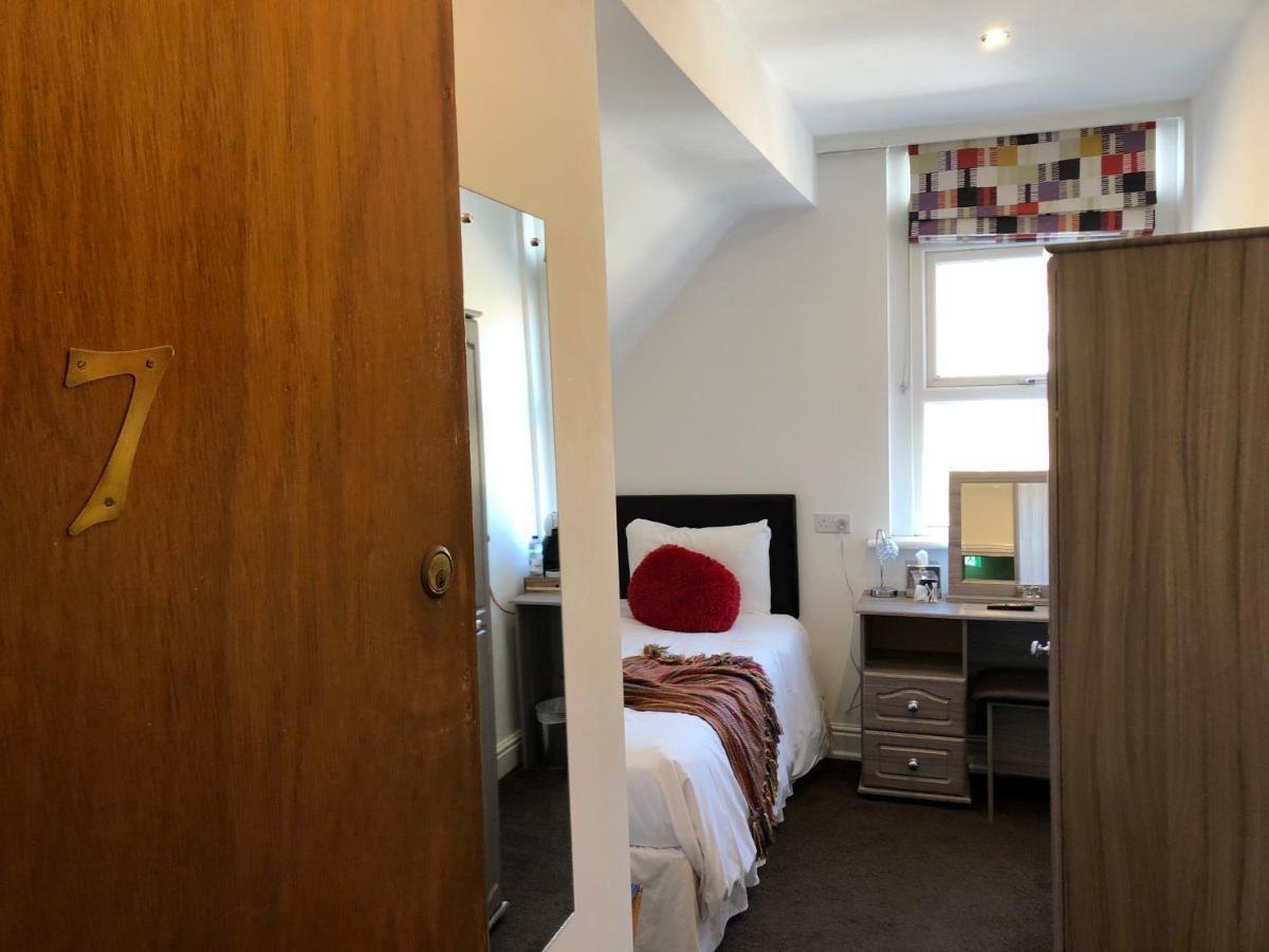 Aberthaw House Hotel Barry Bagian luar foto