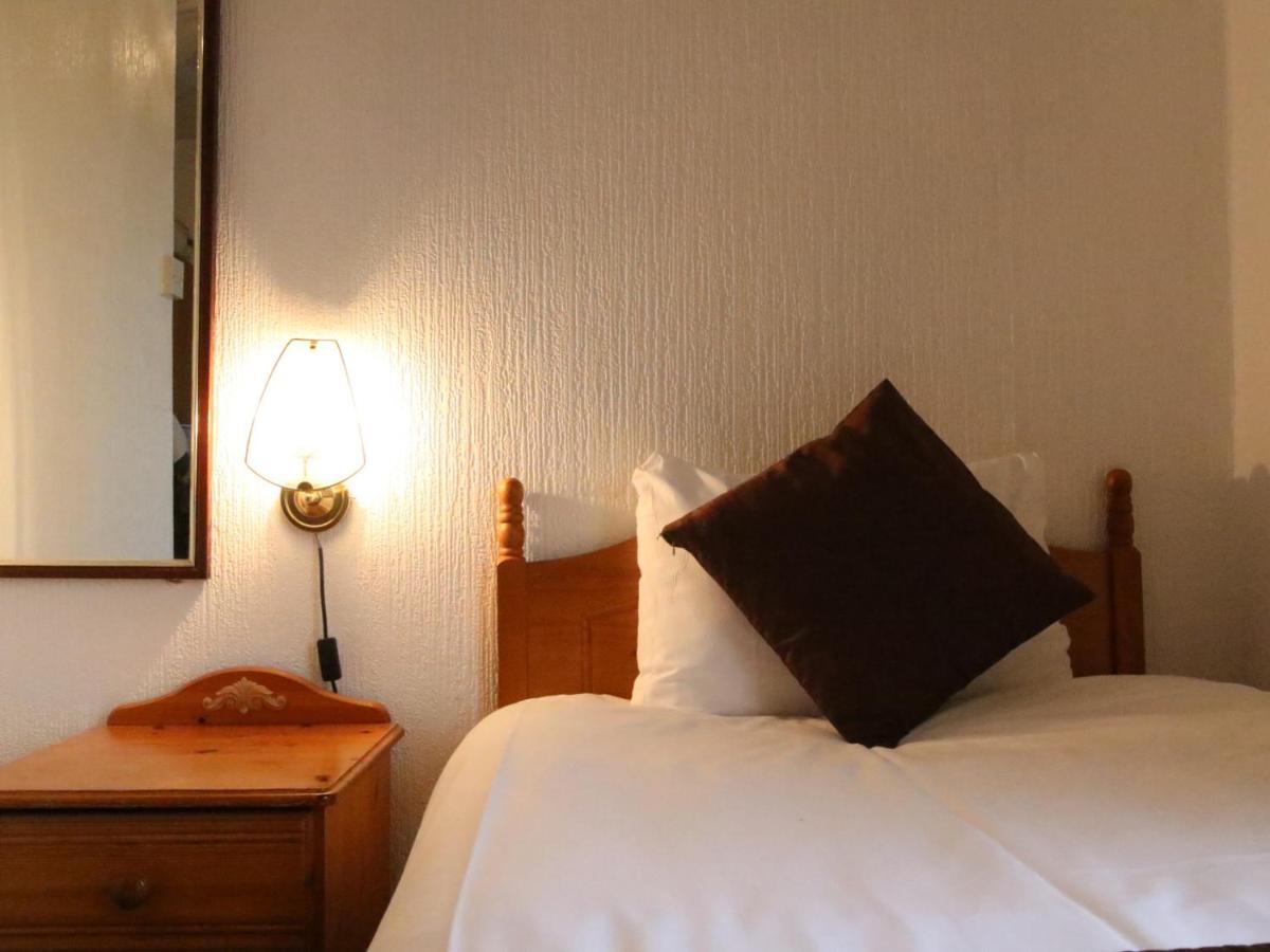 Aberthaw House Hotel Barry Bagian luar foto