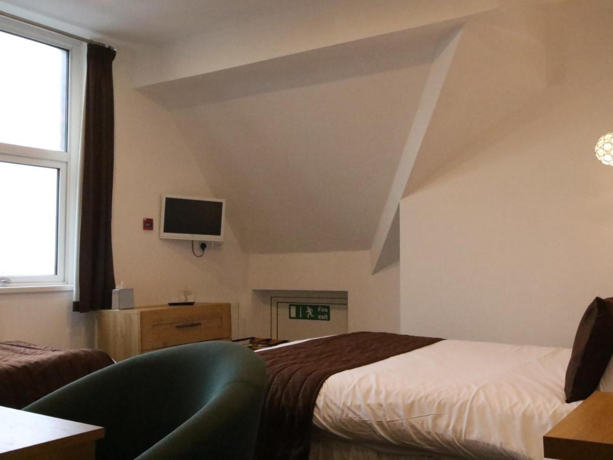 Aberthaw House Hotel Barry Bagian luar foto